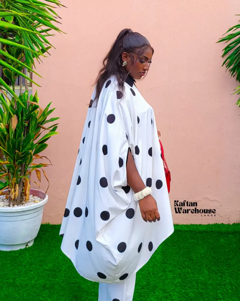 Daisy polka Dots 1.webp