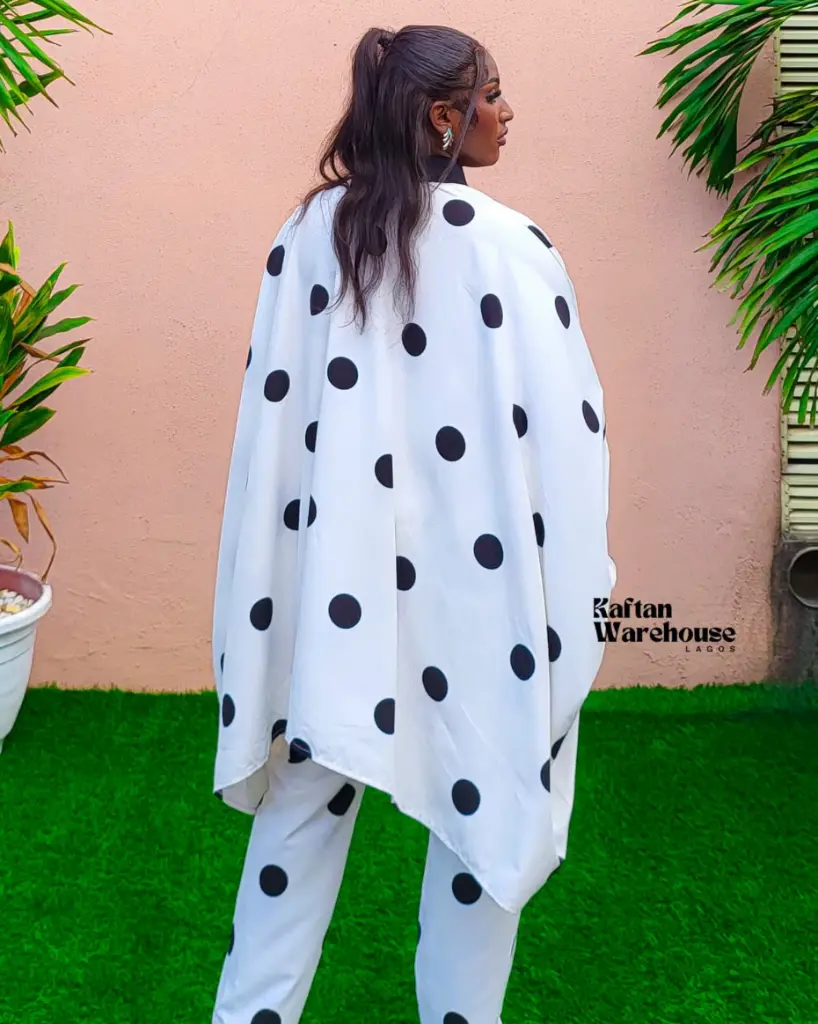 Daisy polka Dots 3.webp